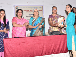 Puja Joshi University Topper 4th Rank and in Sanskrit 1st rank